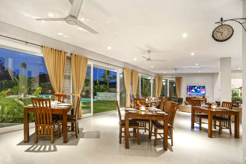 Bali'de Sahile Yakın Lüks Villa Kiralama, Bali Villa 2054
