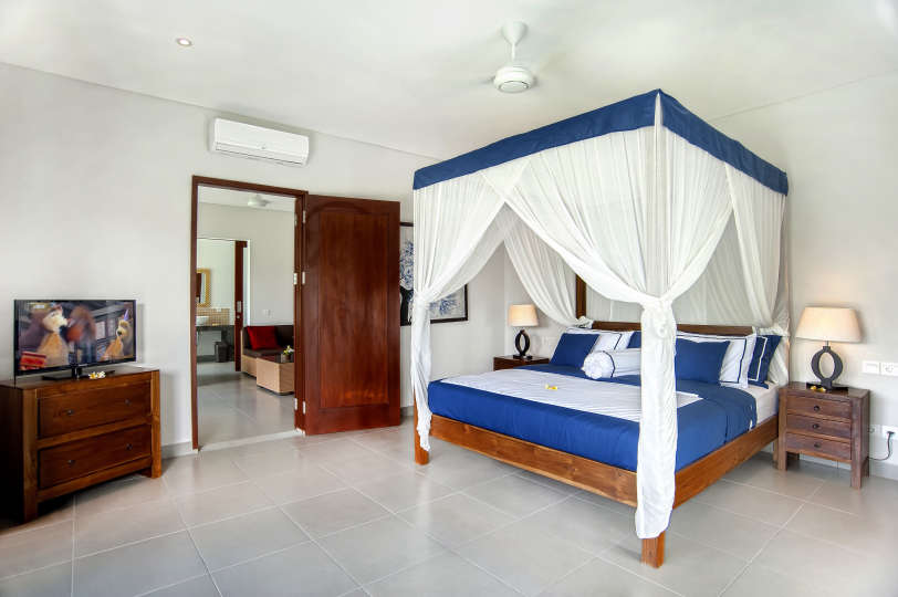Bali'de Sahile Yakın Lüks Villa Kiralama, Bali Villa 2054