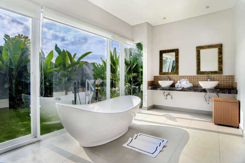 Bali'de Sahile Yakın Lüks Villa Kiralama, Bali Villa 2054