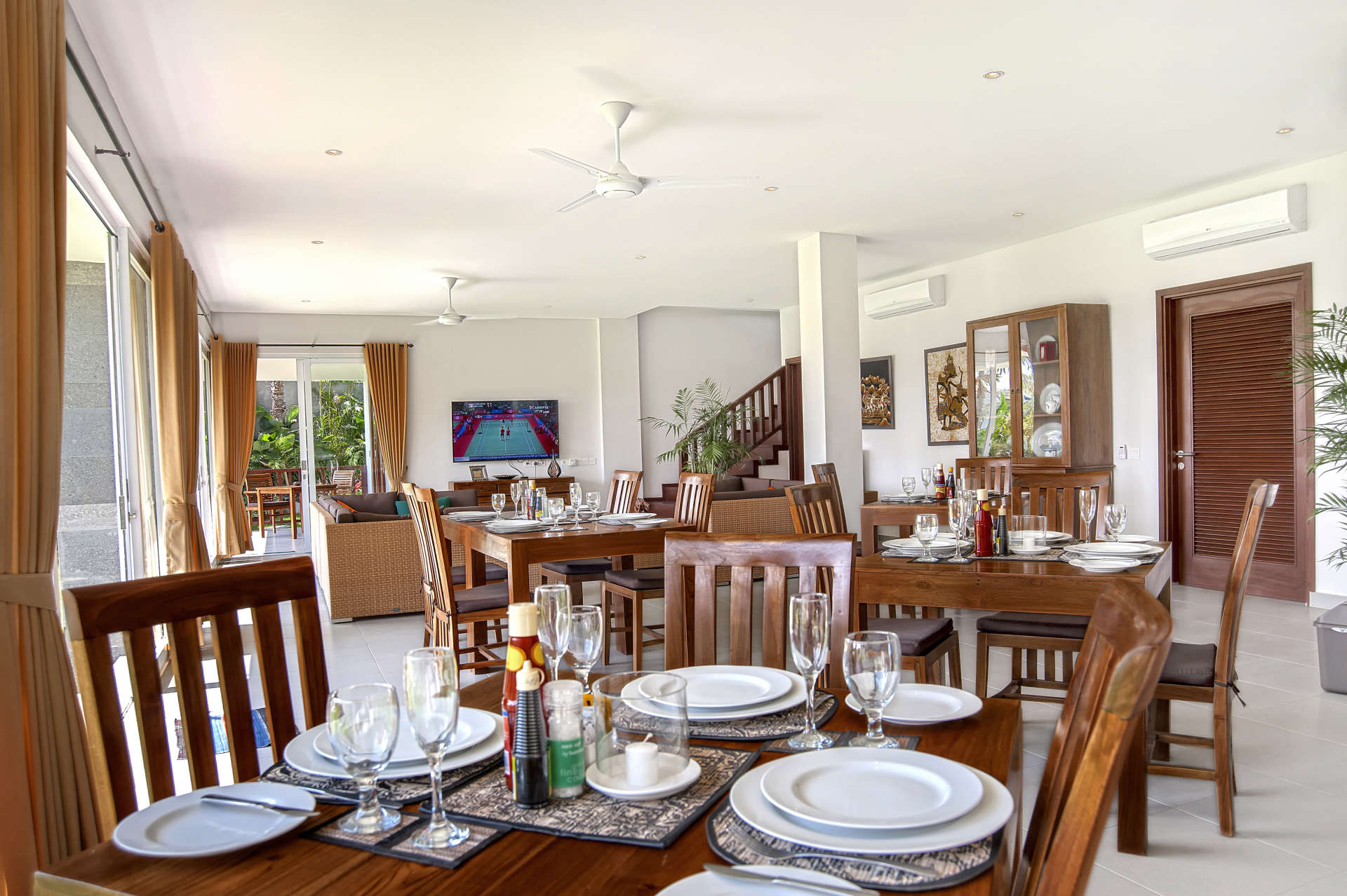 Bali'de Sahile Yakın Lüks Villa Kiralama, Bali Villa 2054
