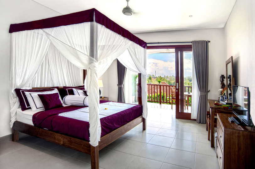 Bali'de Sahile Yakın Lüks Villa Kiralama, Bali Villa 2054