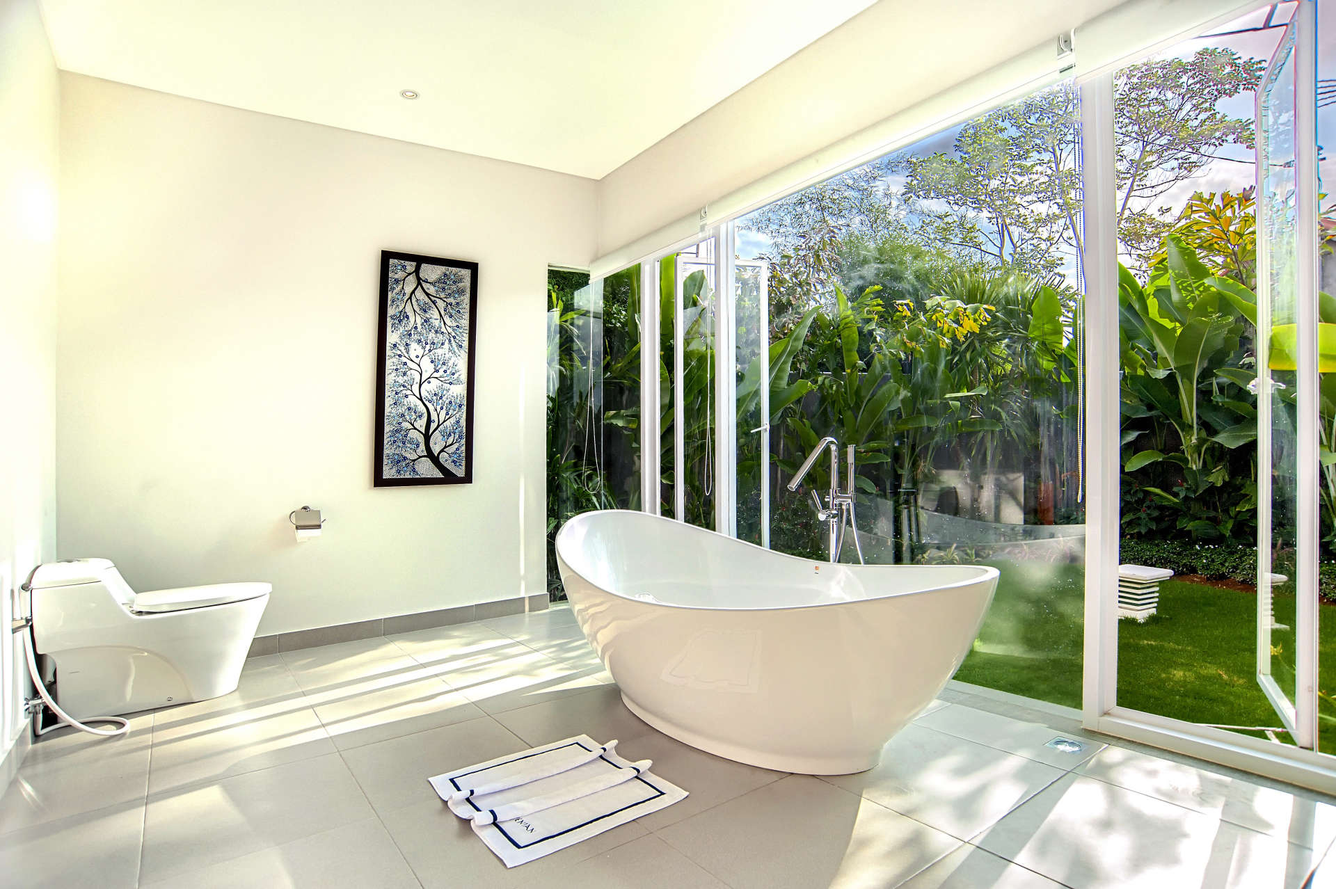 Bali'de Sahile Yakın Lüks Villa Kiralama, Bali Villa 2054