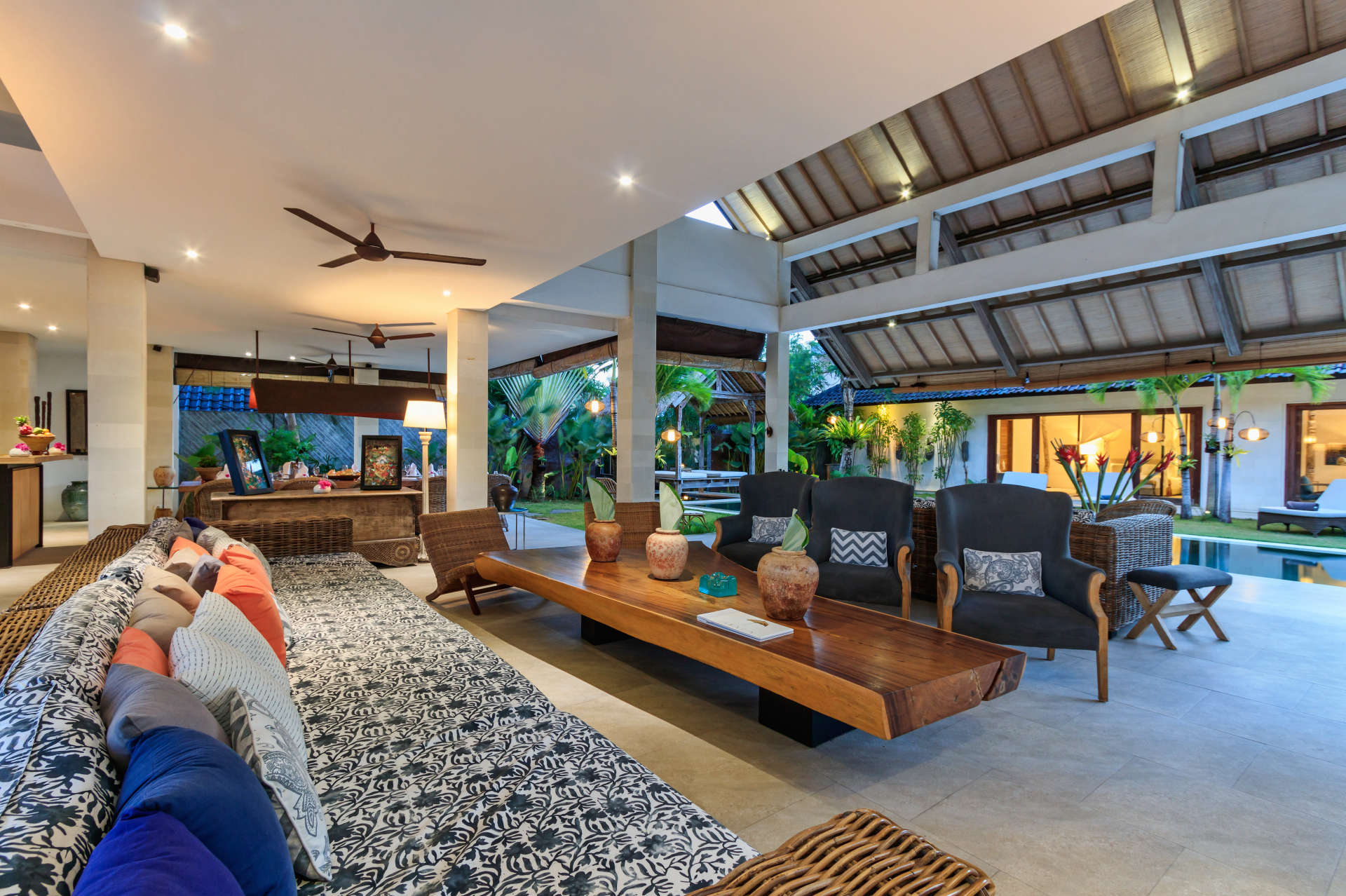 Özel Havuzlu Lüks 5 Yatak Odalı Villa, Bali Villa 2055
