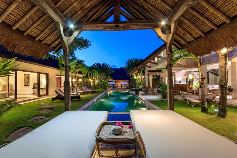 Özel Havuzlu Lüks 5 Yatak Odalı Villa, Bali Villa 2055