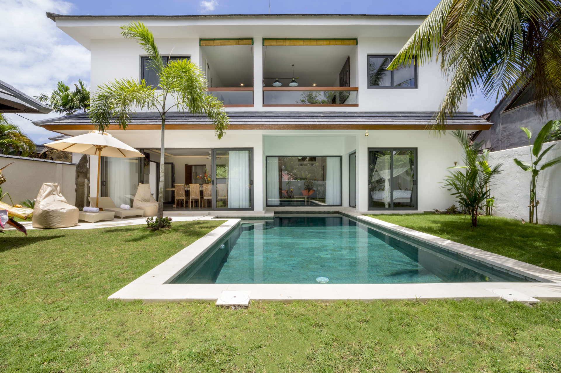 Bali'de Sahile Yakın Lüks Villa Kiralama, Bali Villa 2057