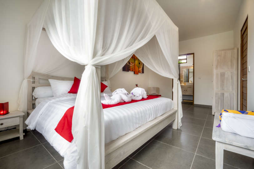 Bali'de Sahile Yakın Lüks Villa Kiralama, Bali Villa 2057