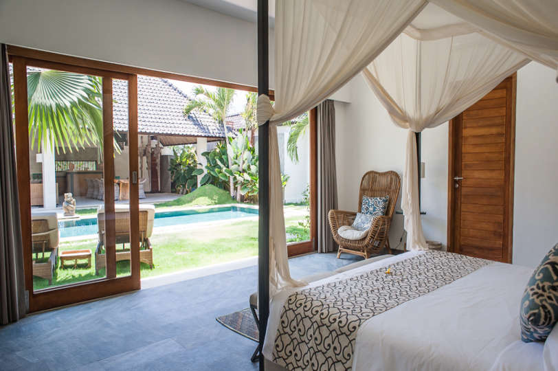 Ailenizin Seminyak'ın Başlıca Gezilecek Yerlerine Yakın Lüks Bir Tatil Villası Kiraladığını Düşünün, Villa Bali 2073