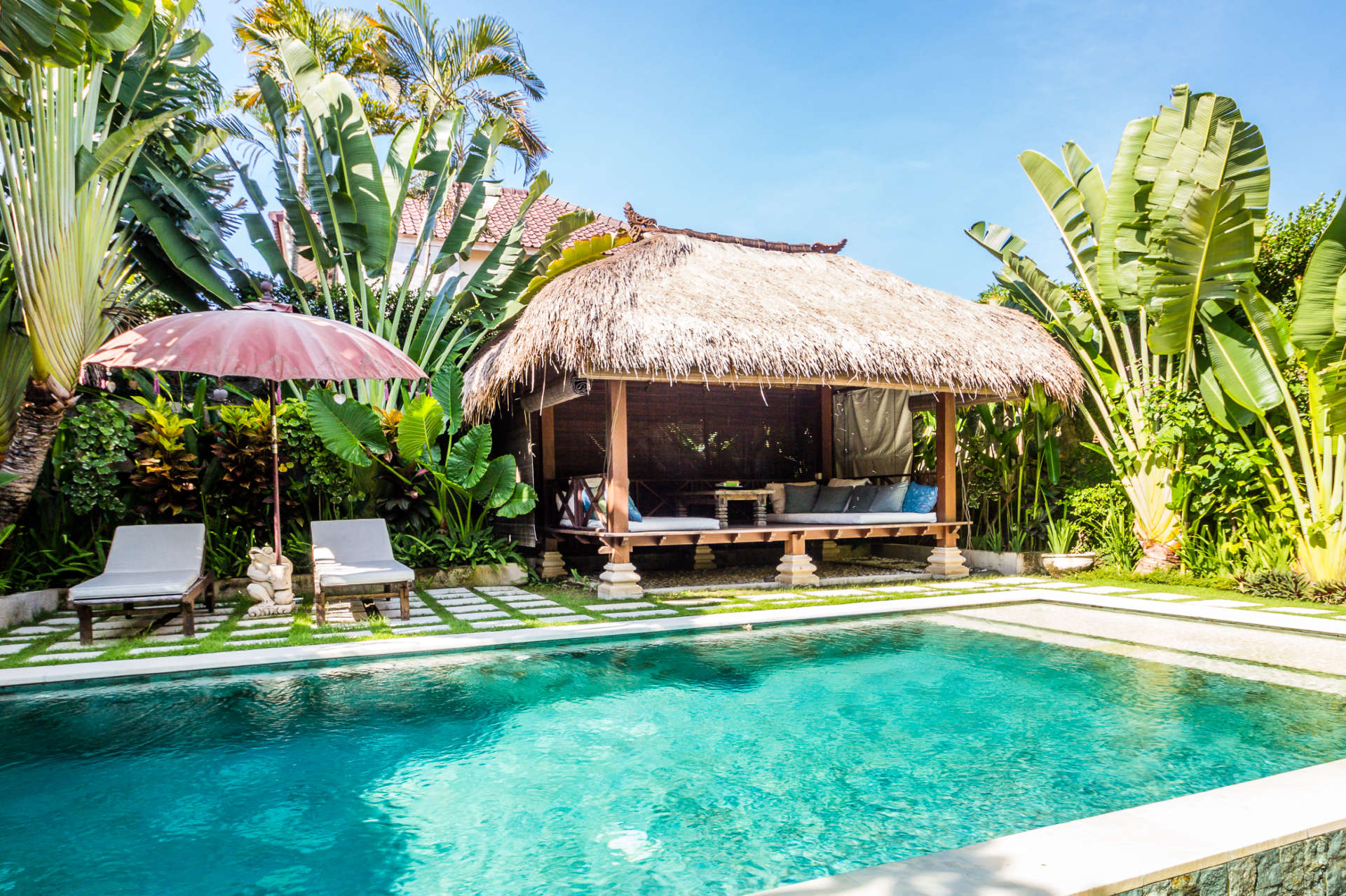 Bali'de Sahile Yakın Lüks Villa Kiralama, Bali Villa 2074