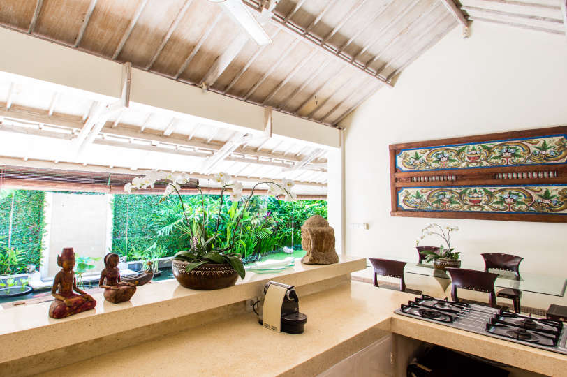 Bali'de Sahile Yakın Lüks Villa Kiralama, Bali Villa 2074