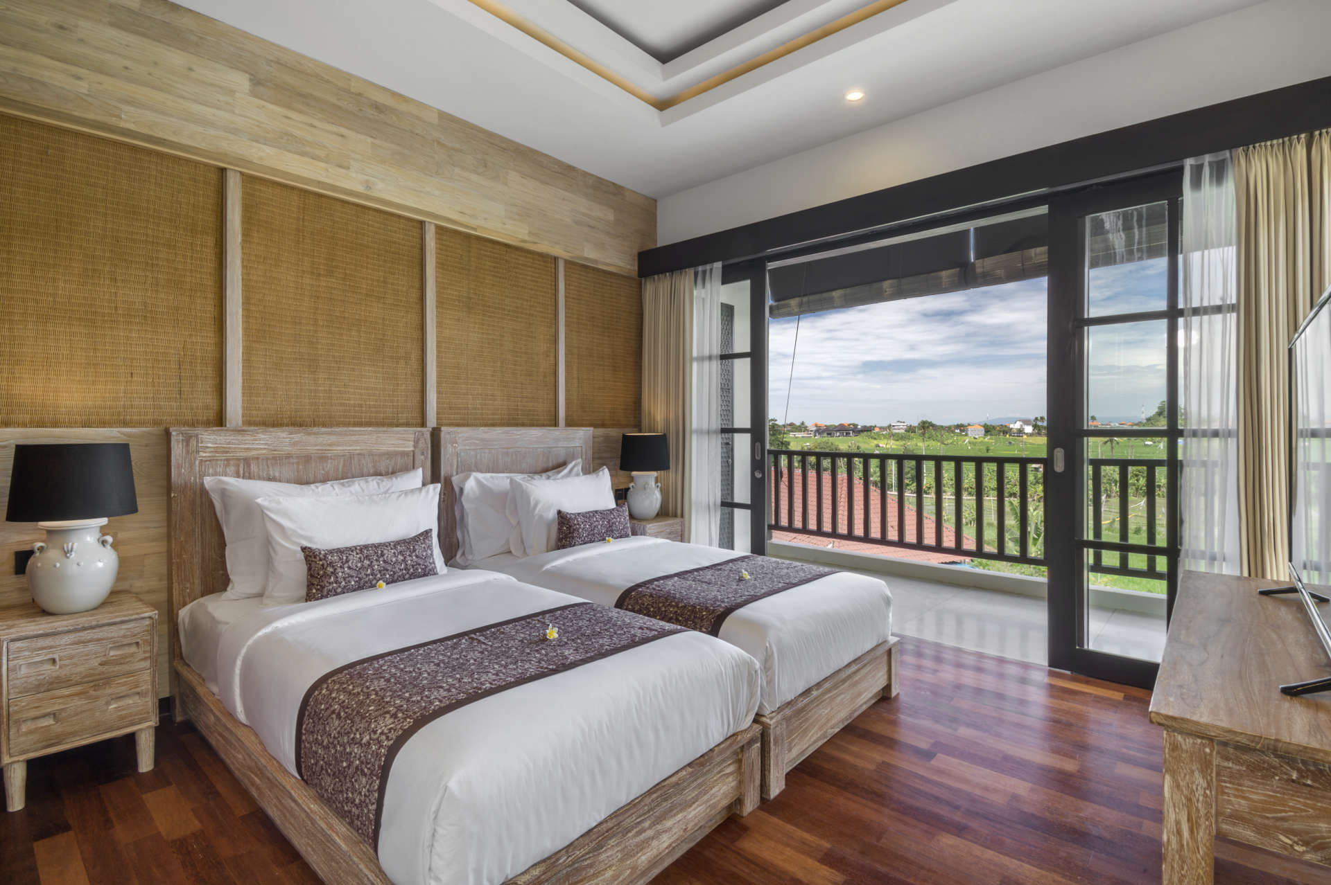 Umalas'ta Mükemmel Bir Konumda Güzel 5 Yıldızlı Tatil Villası, Tarihlerinizi Garantilemek İçin Erken Rezervasyon Yapın, Villa Bali 2076