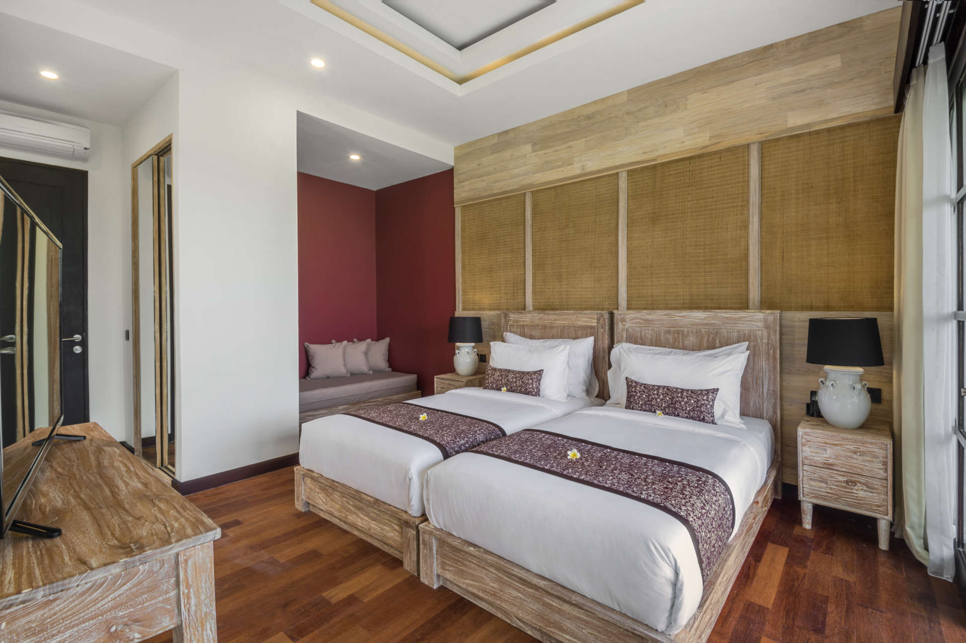 Umalas'ta Mükemmel Bir Konumda Güzel 5 Yıldızlı Tatil Villası, Tarihlerinizi Garantilemek İçin Erken Rezervasyon Yapın, Villa Bali 2076