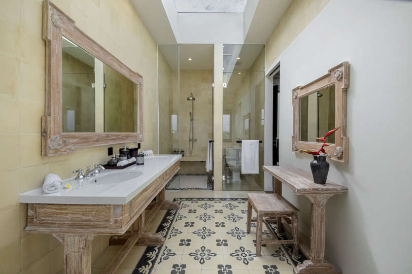 Umalas'ta Mükemmel Bir Konumda Güzel 5 Yıldızlı Tatil Villası, Tarihlerinizi Garantilemek İçin Erken Rezervasyon Yapın, Villa Bali 2076