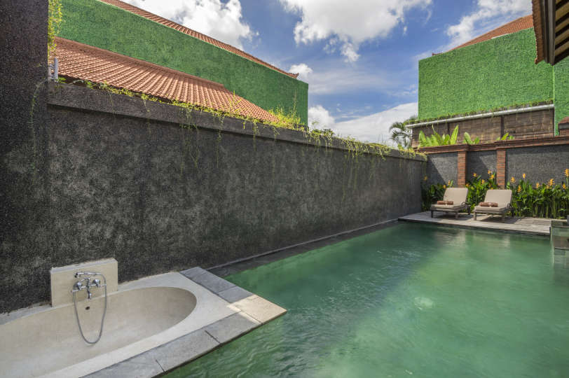 Umalas'ta Özel Havuzlu ve Tam Kadrolu Özel Tatil Villanızı Kiralamak İçin Eksiksiz Kılavuz, Villa Bali 2079