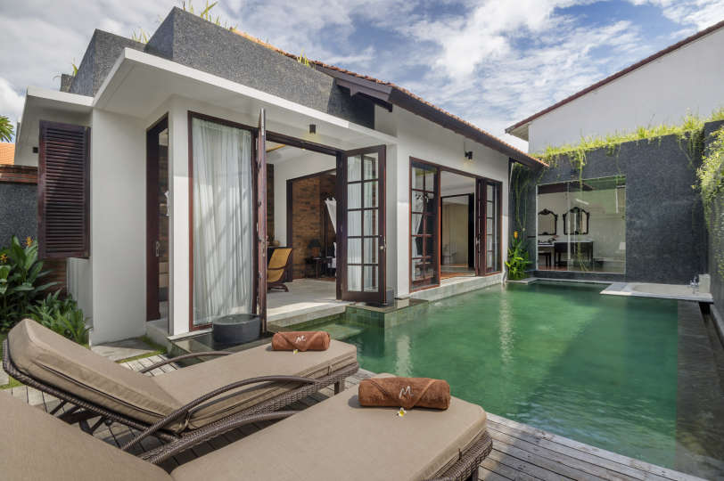Umalas'ta Özel Havuzlu ve Tam Kadrolu Özel Tatil Villanızı Kiralamak İçin Eksiksiz Kılavuz, Villa Bali 2079