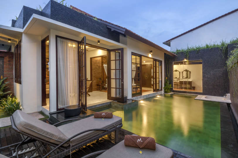 Umalas'ta Özel Havuzlu ve Tam Kadrolu Özel Tatil Villanızı Kiralamak İçin Eksiksiz Kılavuz, Villa Bali 2079