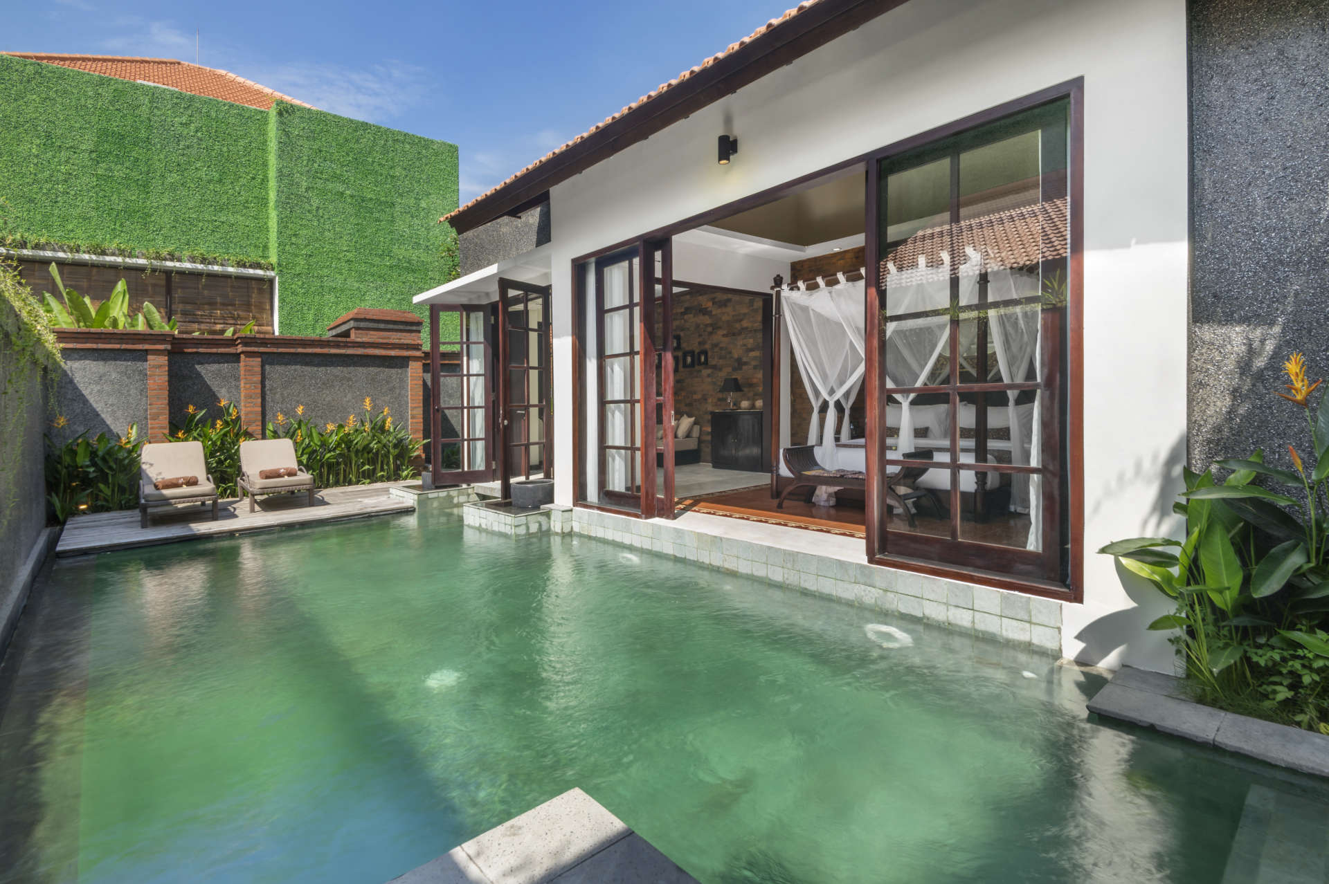 Umalas'ta Özel Havuzlu ve Tam Kadrolu Özel Tatil Villanızı Kiralamak İçin Eksiksiz Kılavuz, Villa Bali 2079