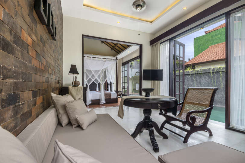 Umalas'ta Özel Havuzlu ve Tam Kadrolu Özel Tatil Villanızı Kiralamak İçin Eksiksiz Kılavuz, Villa Bali 2079
