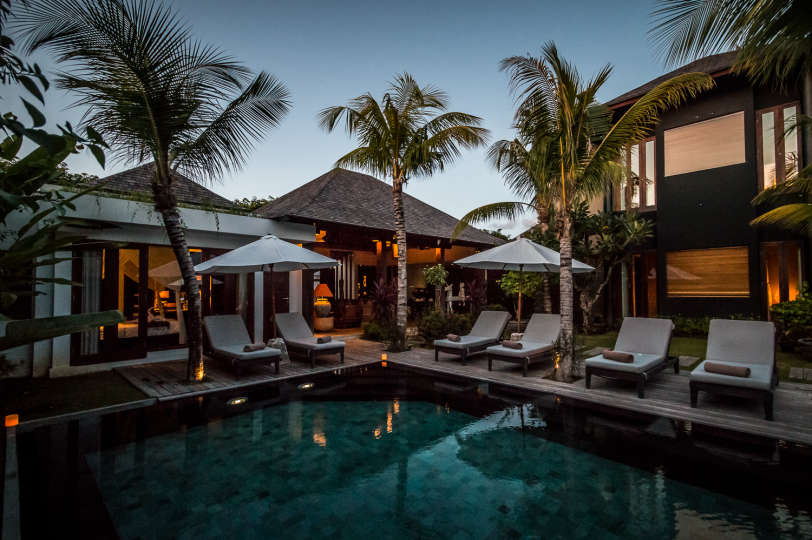 Seminyak'ta Özel Havuzlu Bu Lüks 12 Yatak Odalı Tatil Villasına Bayılacaksınız, Villa Bali 2081