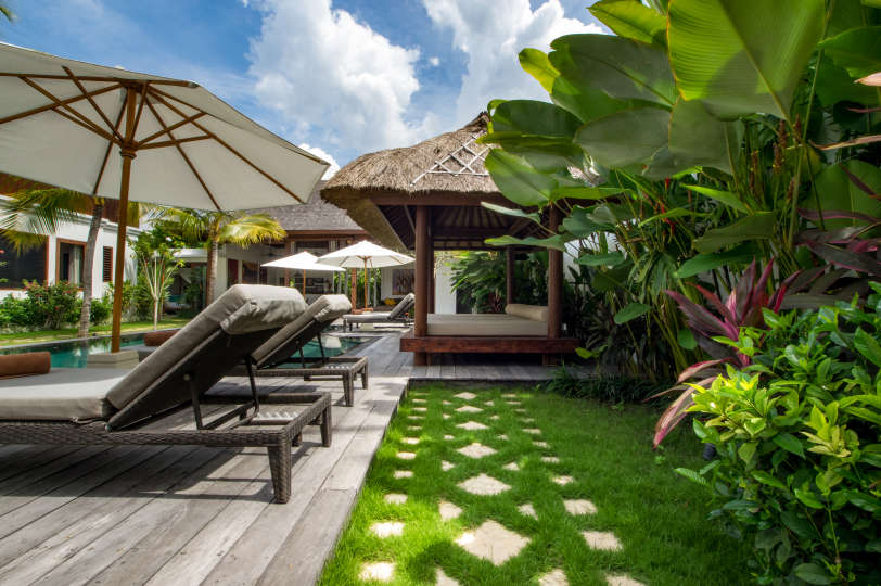 Seminyak'ta Özel Havuzlu Bu Lüks 12 Yatak Odalı Tatil Villasına Bayılacaksınız, Villa Bali 2081
