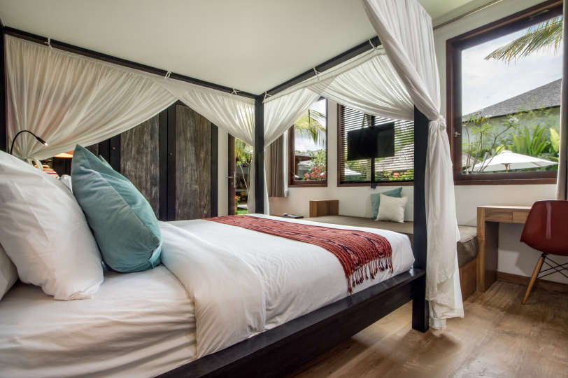 Seminyak'ta Özel Havuzlu Bu Lüks 12 Yatak Odalı Tatil Villasına Bayılacaksınız, Villa Bali 2081
