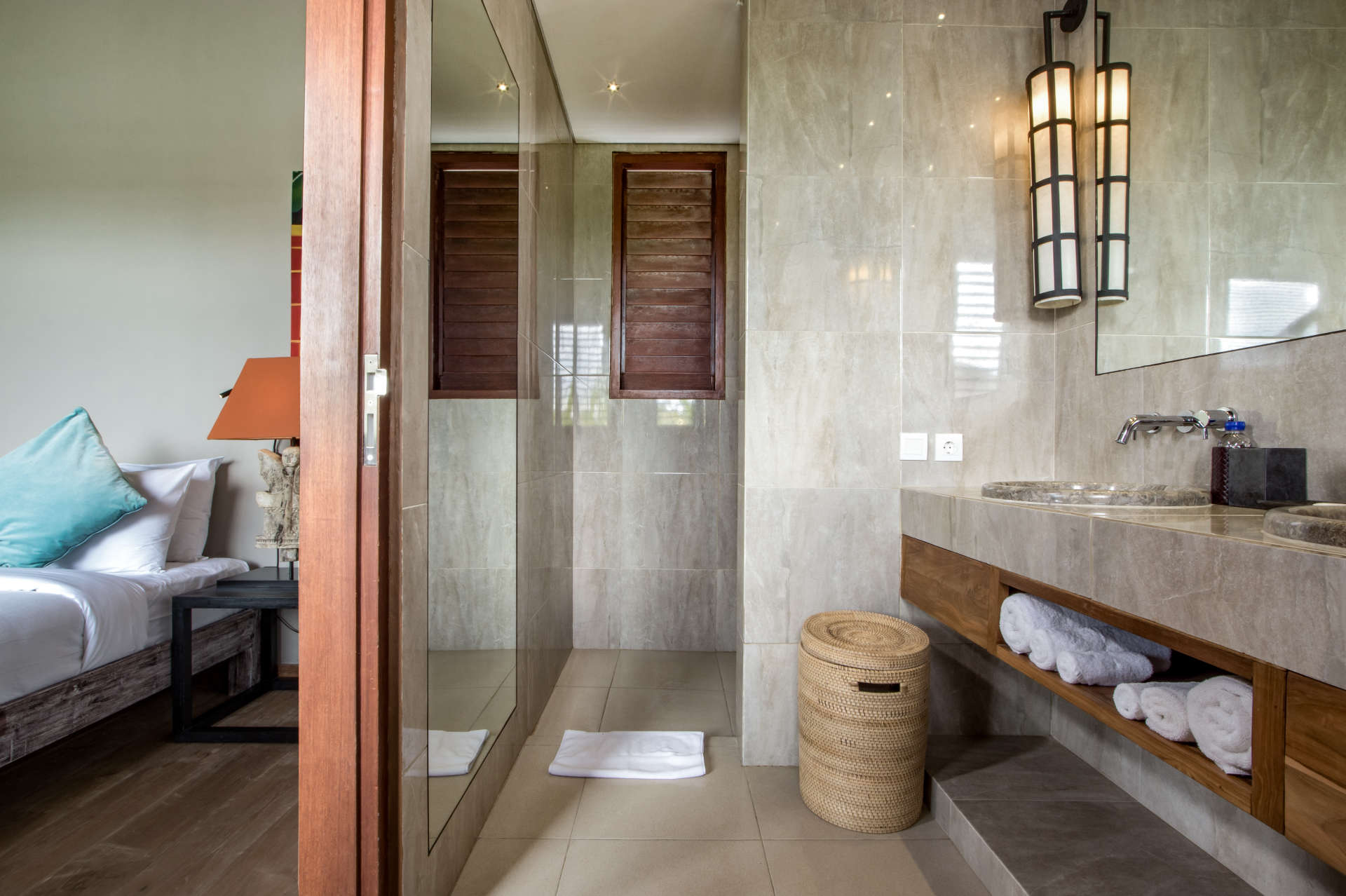Seminyak'ta Özel Havuzlu Bu Lüks 12 Yatak Odalı Tatil Villasına Bayılacaksınız, Villa Bali 2081