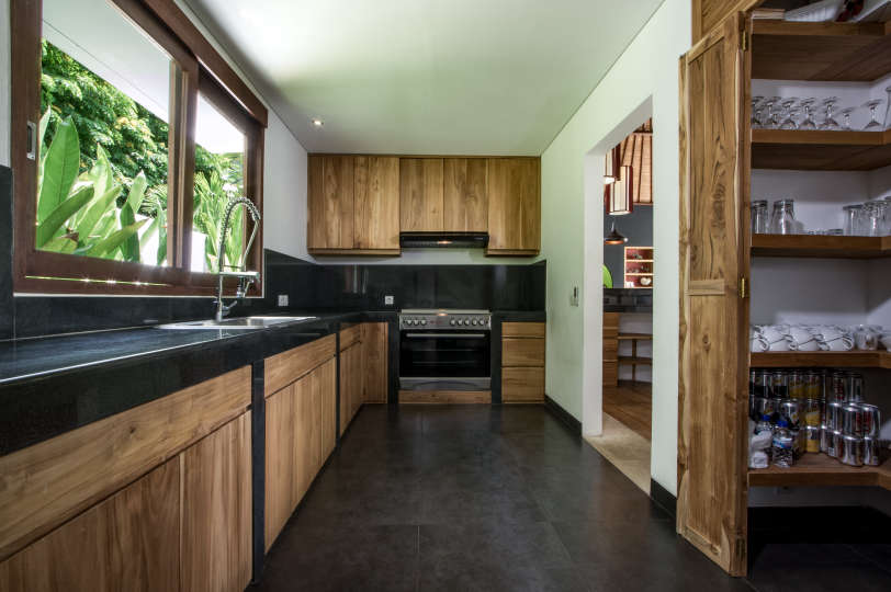 Seminyak'ta Özel Havuzlu Bu Lüks 12 Yatak Odalı Tatil Villasına Bayılacaksınız, Villa Bali 2081