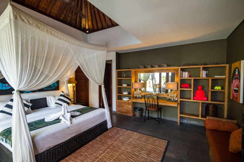Seminyak'ta Özel Havuzlu Bu Lüks 12 Yatak Odalı Tatil Villasına Bayılacaksınız, Villa Bali 2081
