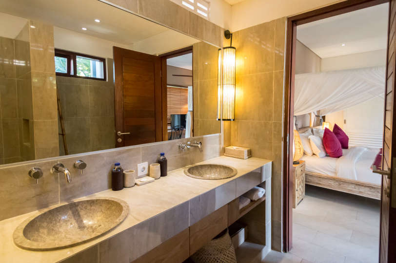 Seminyak'ta Özel Havuzlu Bu Lüks 12 Yatak Odalı Tatil Villasına Bayılacaksınız, Villa Bali 2081