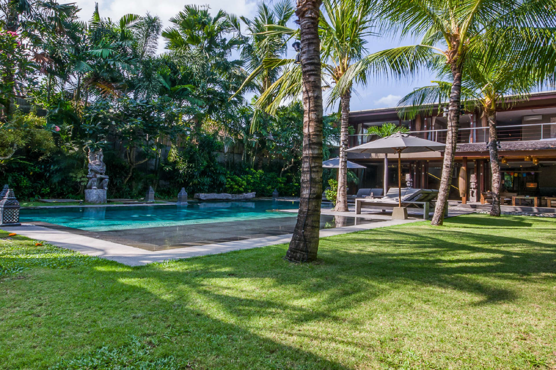 Bali'de Sahile Yakın Lüks Villa Kiralama, Bali Villa 2086