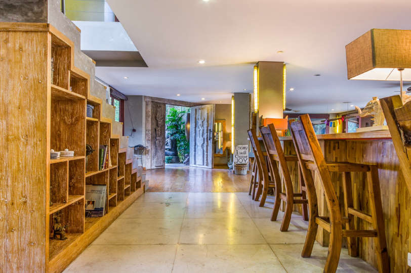 Bali'de Sahile Yakın Lüks Villa Kiralama, Bali Villa 2086