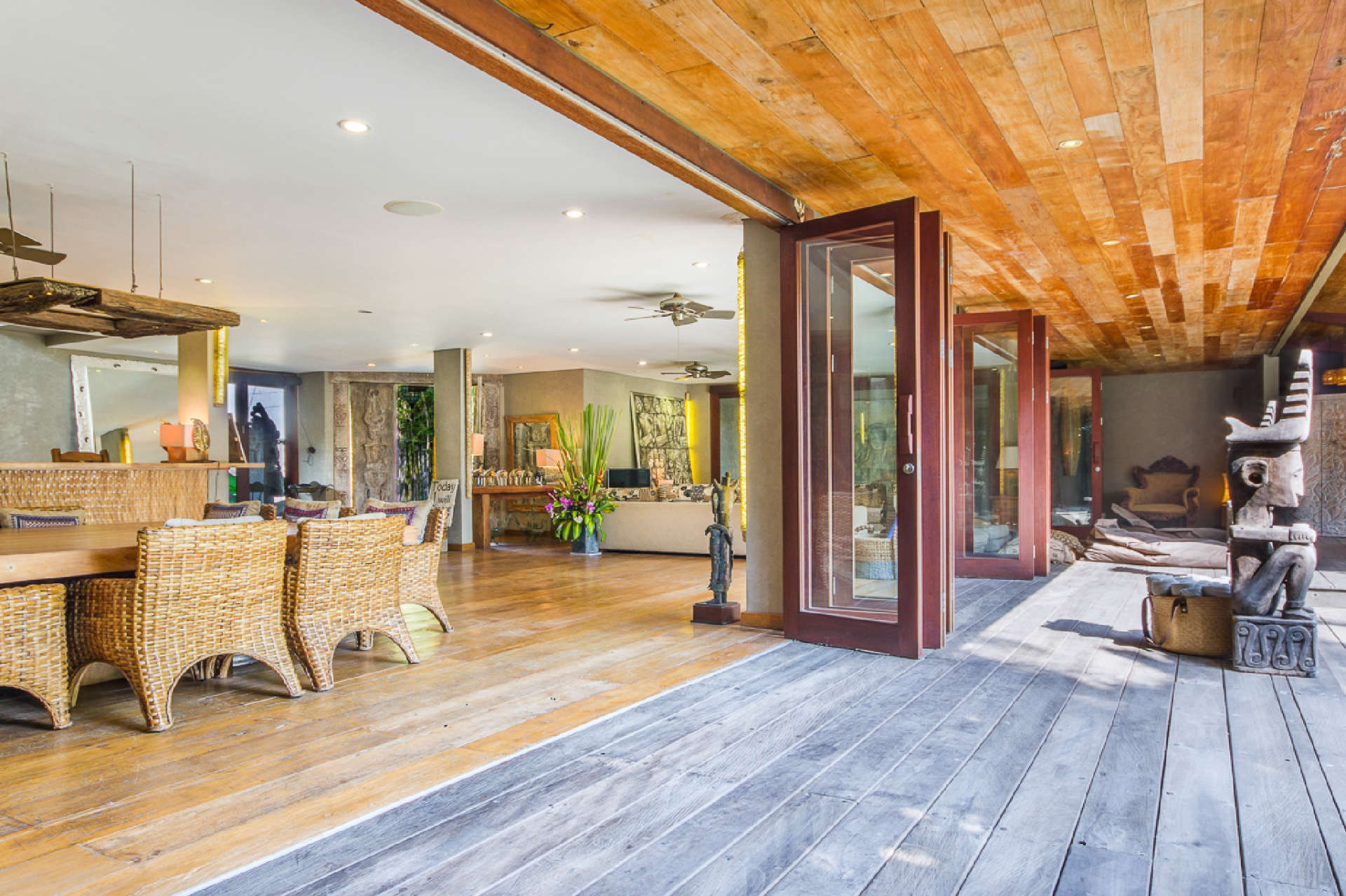 Bali'de Sahile Yakın Lüks Villa Kiralama, Bali Villa 2086