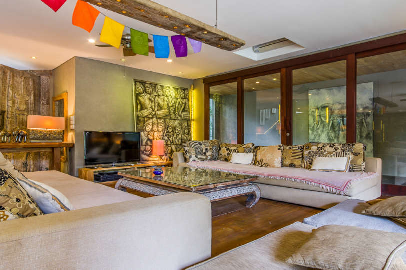 Bali'de Sahile Yakın Lüks Villa Kiralama, Bali Villa 2086