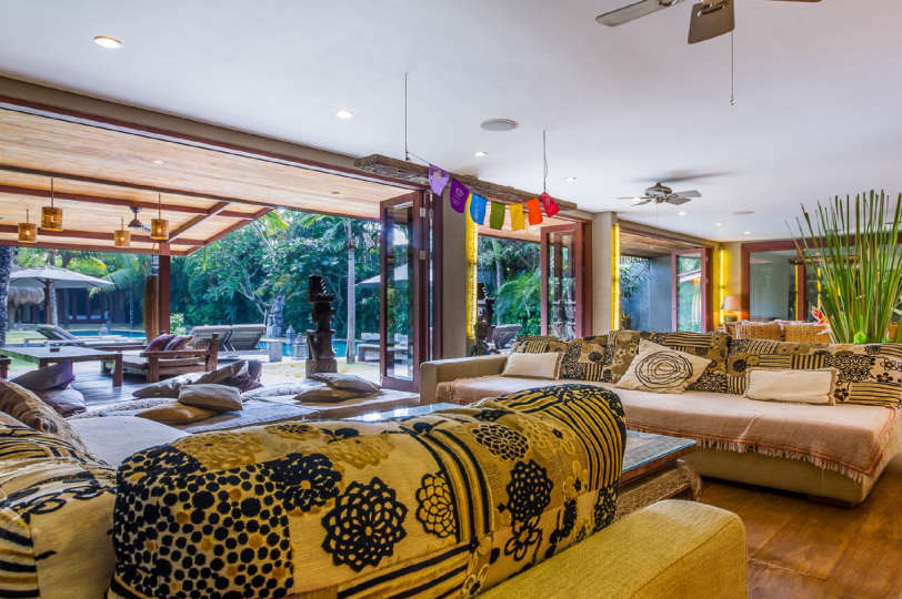 Bali'de Sahile Yakın Lüks Villa Kiralama, Bali Villa 2086