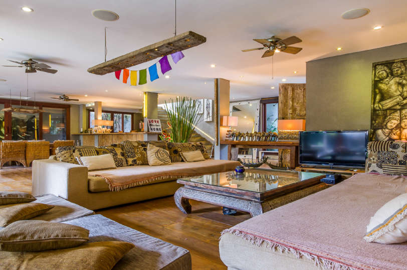 Bali'de Sahile Yakın Lüks Villa Kiralama, Bali Villa 2086