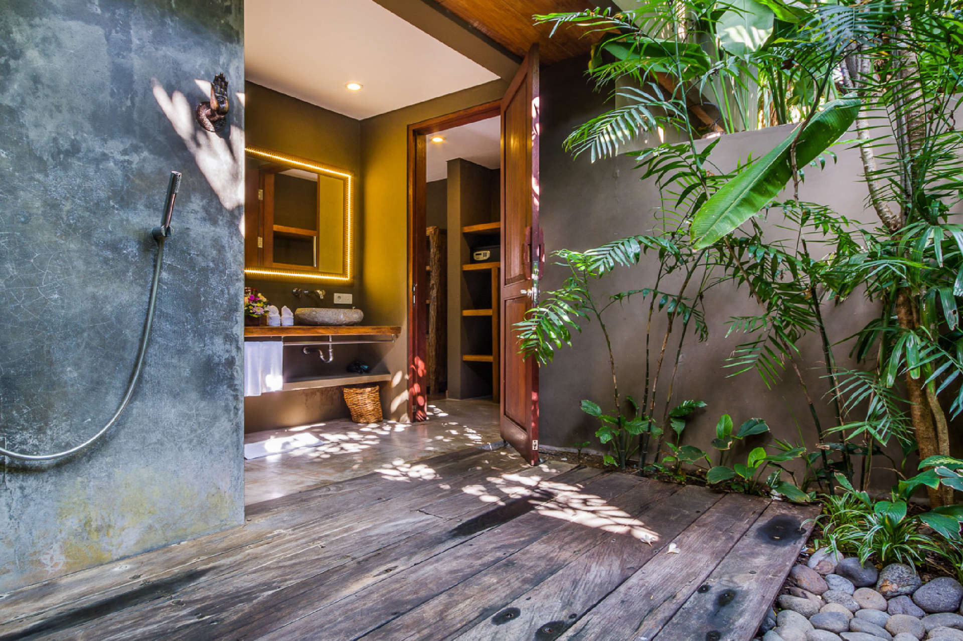 Bali'de Sahile Yakın Lüks Villa Kiralama, Bali Villa 2086