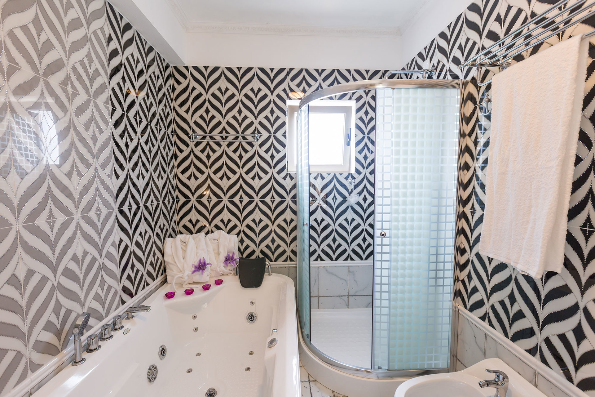 Sahilde Kendi 5 Yıldızlı Özel Kıbrıs Villanızı Kiraladığınızı Hayal Edin, Baf Villa 1411