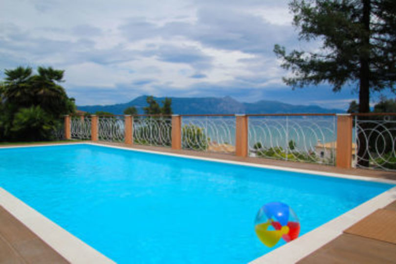 Özel Havuzlu ve Nefes Kesen Manzaralı Exclusive Villa, Corfu Villa 1000