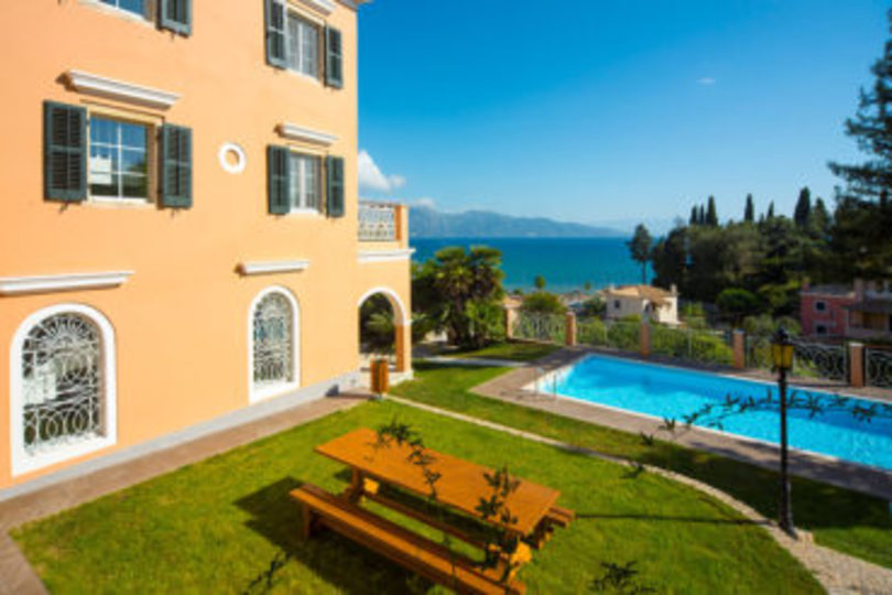 Özel Havuzlu ve Nefes Kesen Manzaralı Exclusive Villa, Corfu Villa 1000