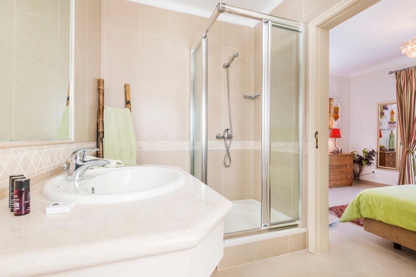 Özel havuzlu bu lüks villaya bayılacaksınız, Vale Do Lobo Villa 1000