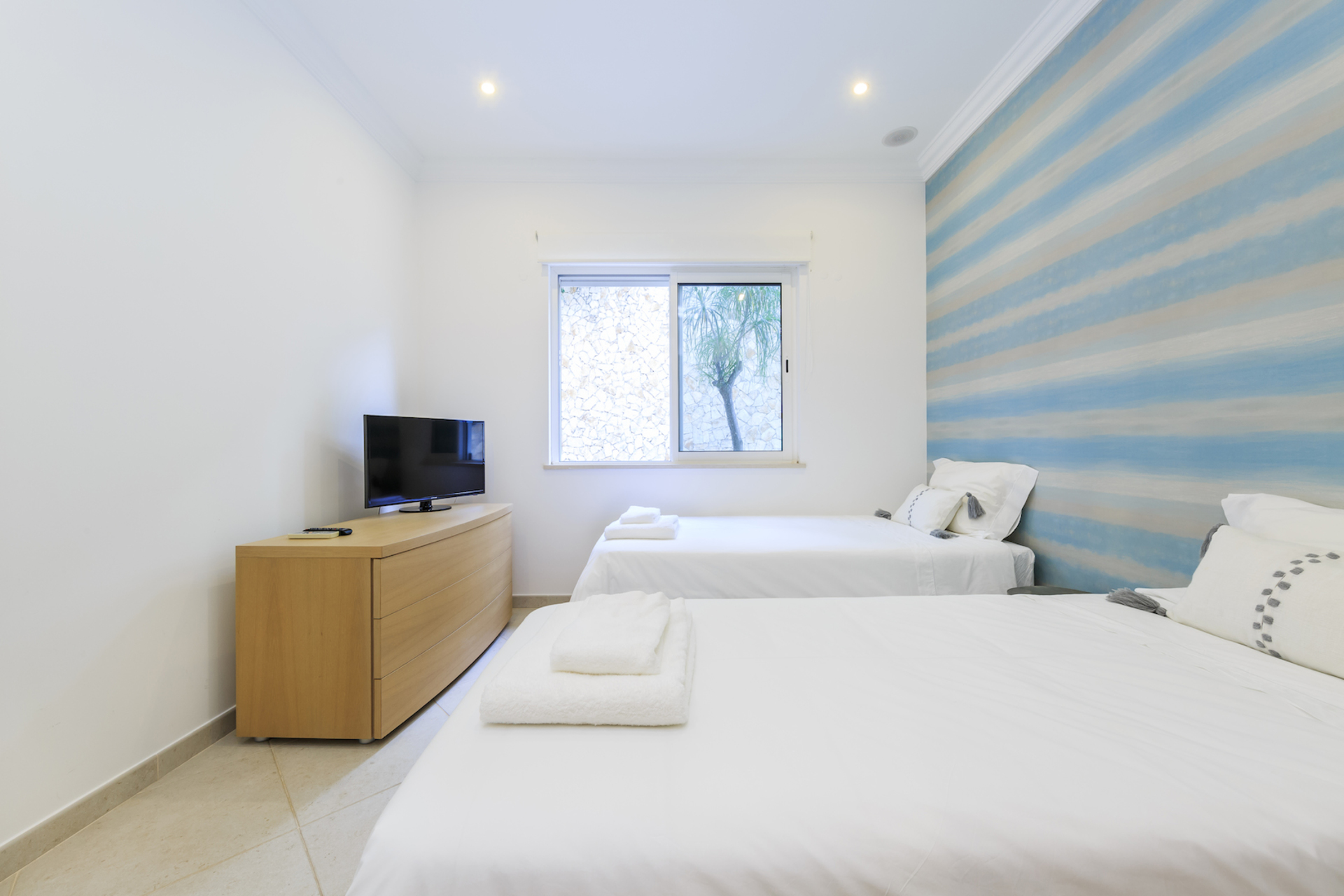 Özel Havuzlu Güzel Villa, Sahile Yakın, Faro Villa 1007