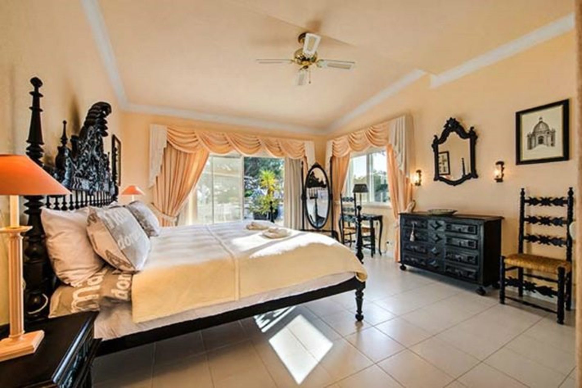 Vale Do Lobo'da Özel Havuzlu Kendi Özel Lüks Tatil Villanızı Nasıl Kiralarsınız, Faro Villa 1033
