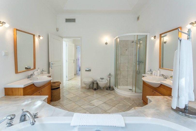 Özel havuzlu, muhteşem 5 yıldızlı villa, Faro Villa 1037