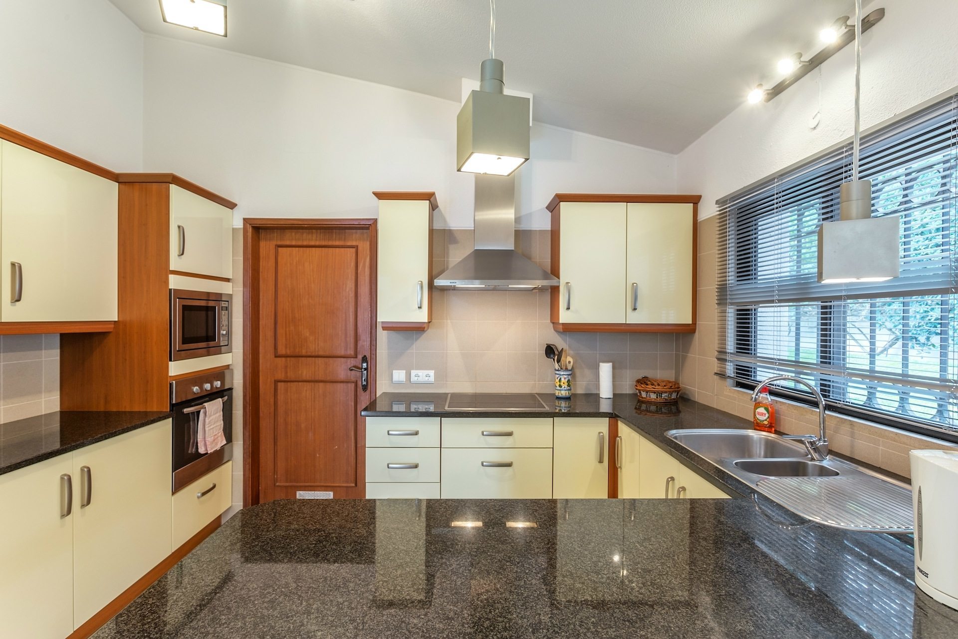 Özel havuzlu, muhteşem 5 yıldızlı villa, Faro Villa 1037