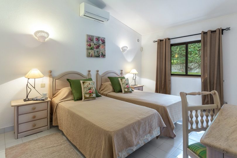 Özel havuzlu, muhteşem 5 yıldızlı villa, Faro Villa 1037