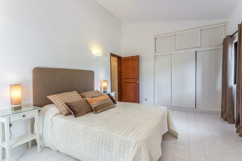 Özel havuzlu, muhteşem 5 yıldızlı villa, Faro Villa 1037