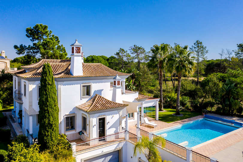 Quinta do Lago Resort, Algarve Villa 1039'daki Özel Havuzlu Bu 5 Yıldızlı Villaya Siz ve Aileniz Bayılacaksınız