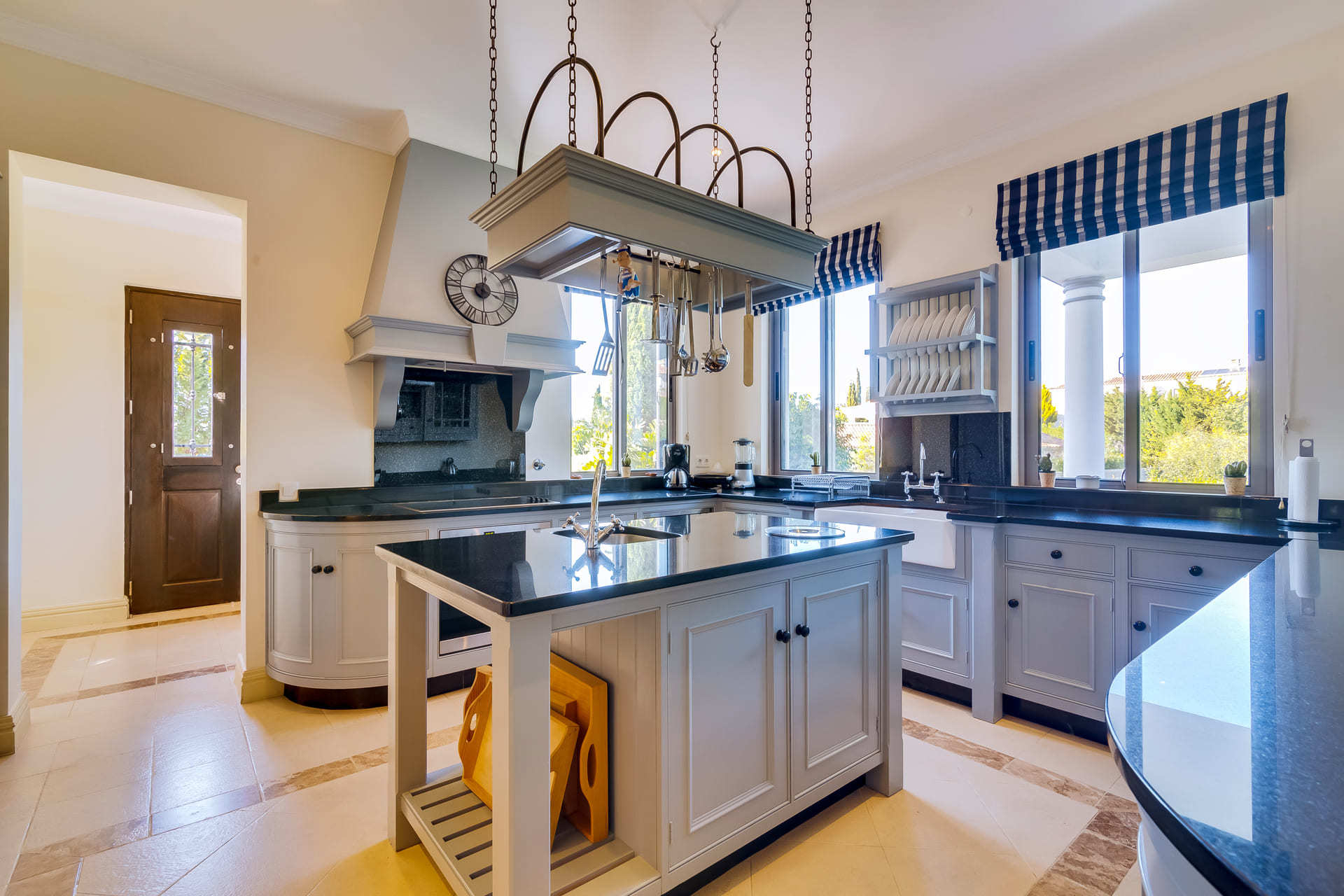 Quinta do Lago Resort, Algarve Villa 1039'daki Özel Havuzlu Bu 5 Yıldızlı Villaya Siz ve Aileniz Bayılacaksınız