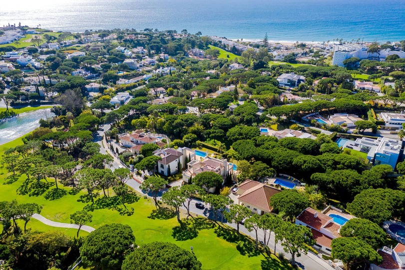 Aileniz Vale Do Lobo Resort, Algarve Villa 1050'deki Lüks Özel Villanızdaki Özel Havuza Bayılacak