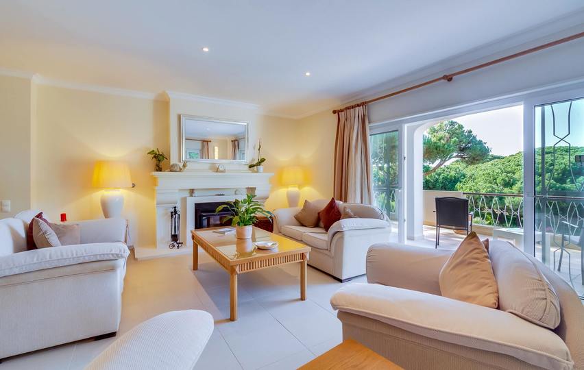Aileniz Vale Do Lobo Resort, Algarve Villa 1050'deki Lüks Özel Villanızdaki Özel Havuza Bayılacak
