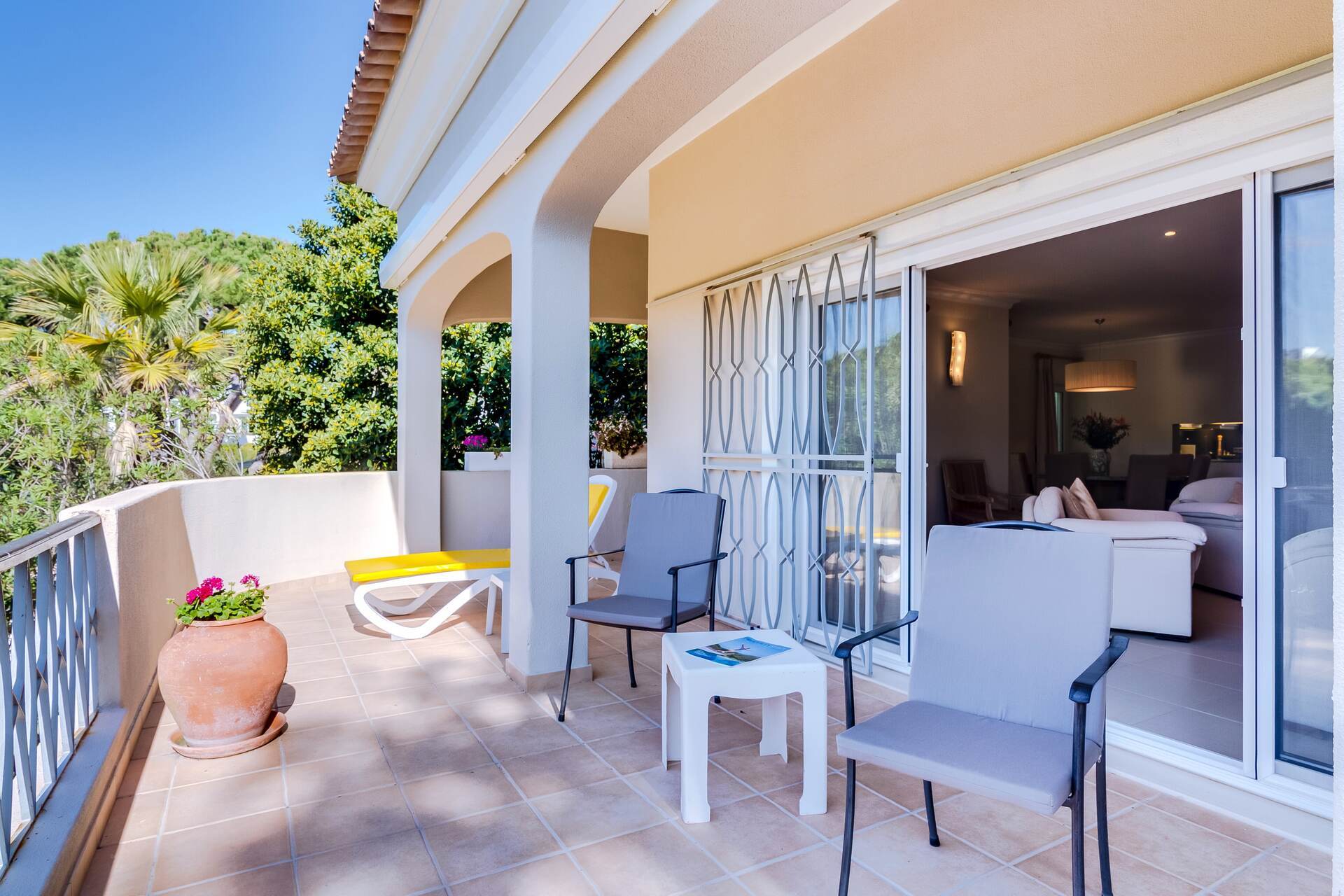 Aileniz Vale Do Lobo Resort, Algarve Villa 1050'deki Lüks Özel Villanızdaki Özel Havuza Bayılacak